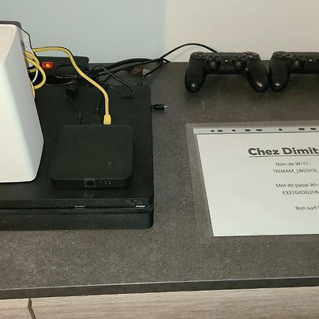 Appartement Hebergement Basique Et Fonctionnel Bon Rapport Qualite Prix à Nameche Extérieur photo