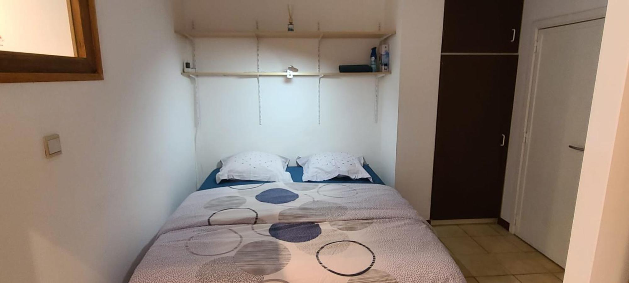 Appartement Hebergement Basique Et Fonctionnel Bon Rapport Qualite Prix à Nameche Extérieur photo